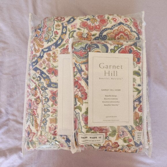 Garnet Hill Kaleidoscope Dream Quilt 100% Cotton Twin Blanket & Sham Set - Picture 3 of 7